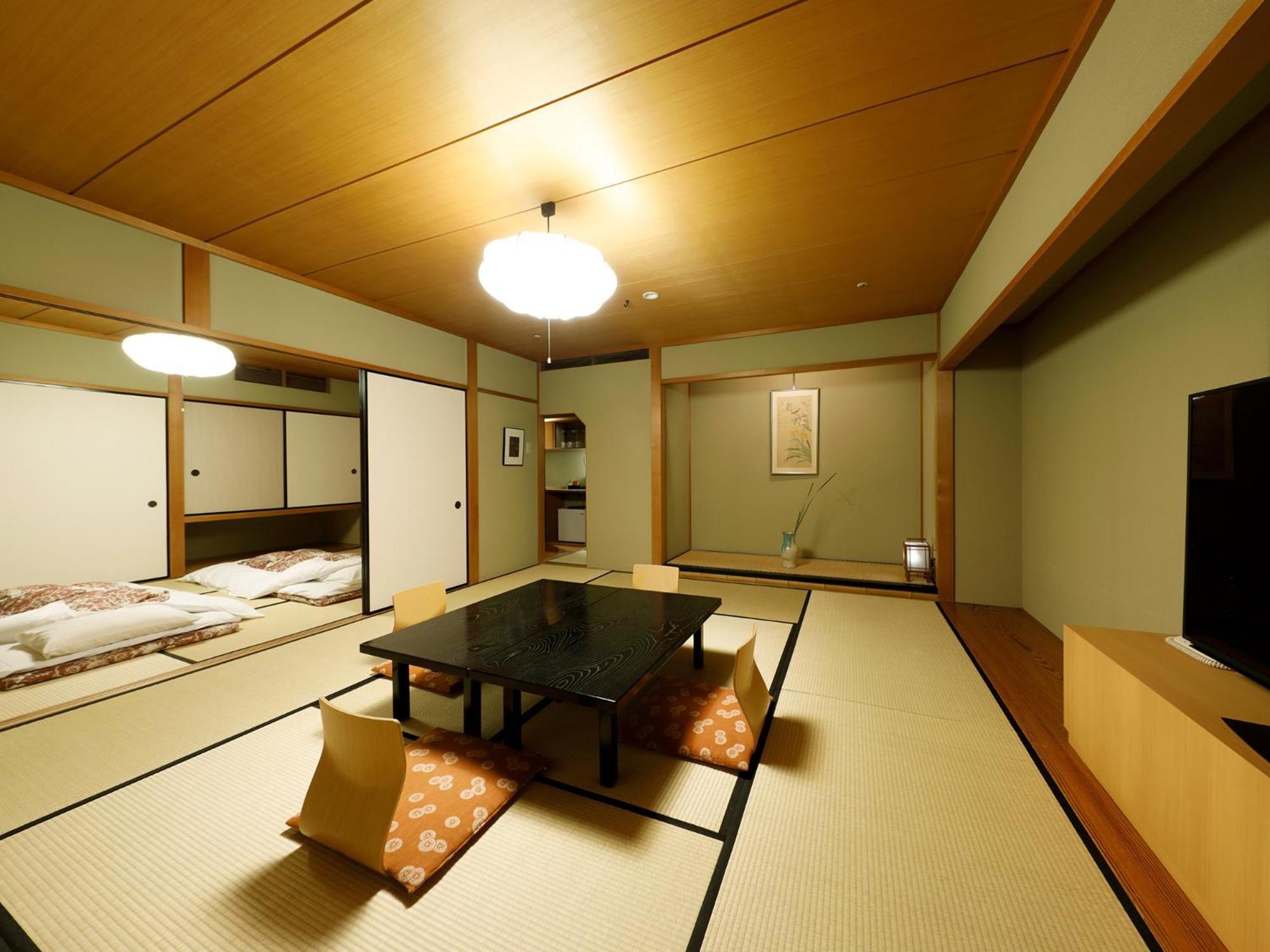 Premier Hotel -Tsubaki- Sapporo Buitenkant foto A traditional Japanese room