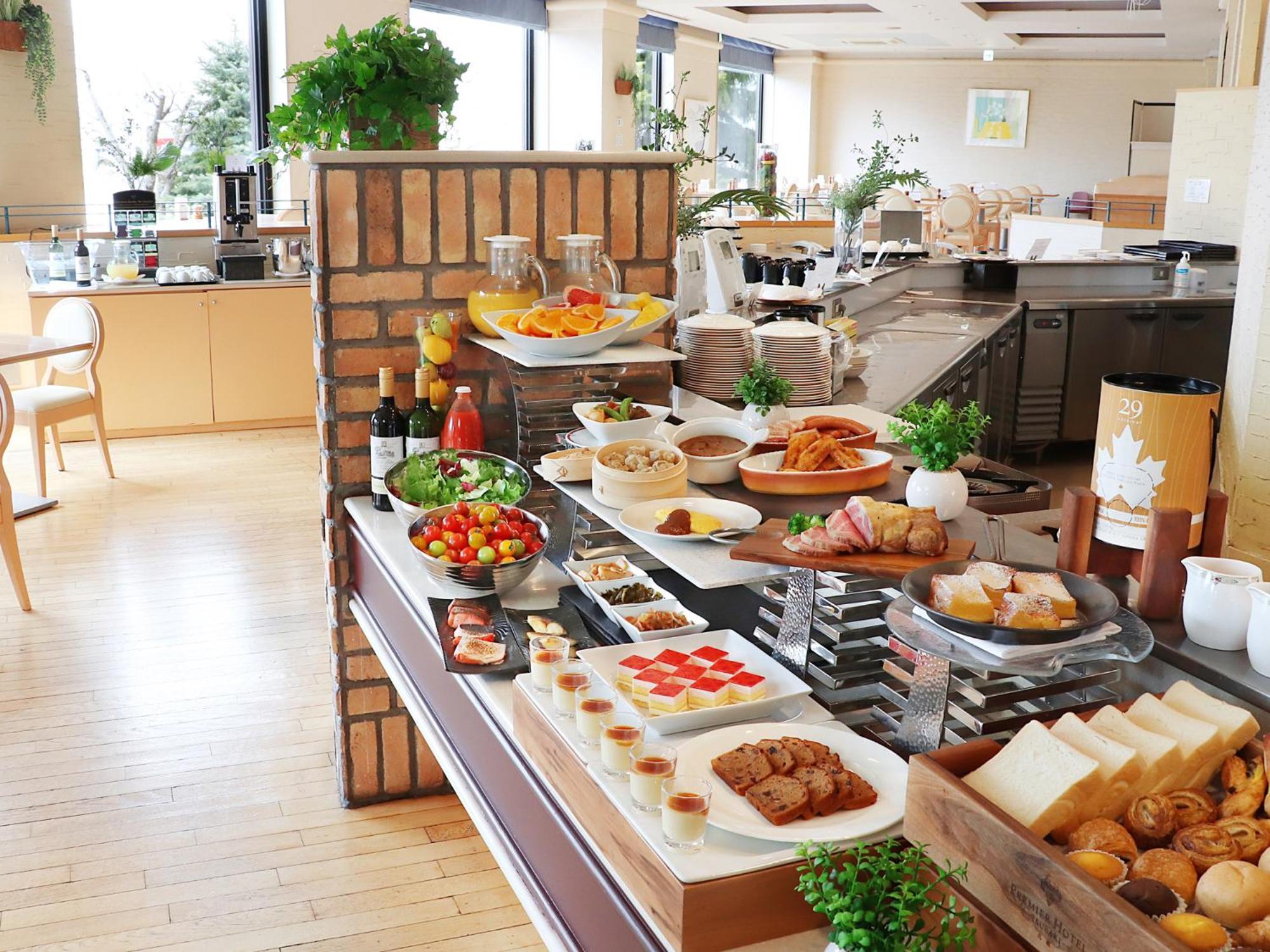 Premier Hotel -Tsubaki- Sapporo Buitenkant foto A buffet at a hotel