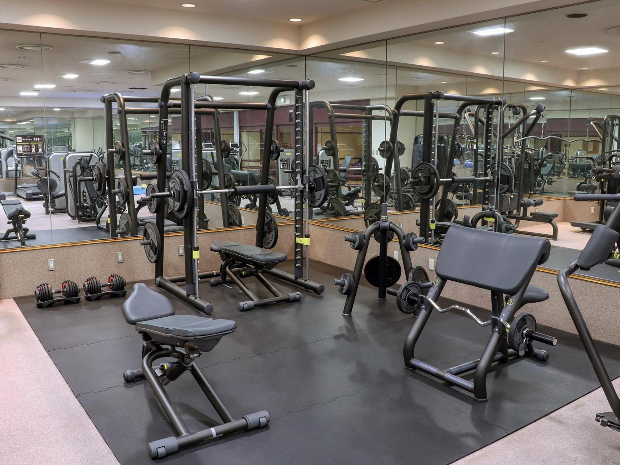 Premier Hotel -Tsubaki- Sapporo Buitenkant foto The gym at the 2018 Commonwealth Games athletes' village